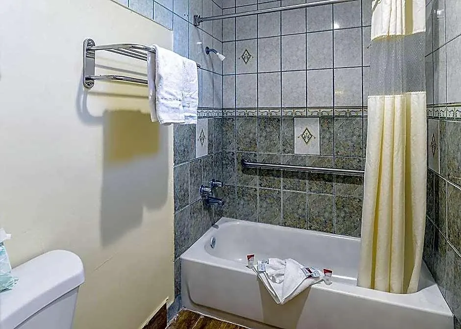 Aqua Venture Inn-1